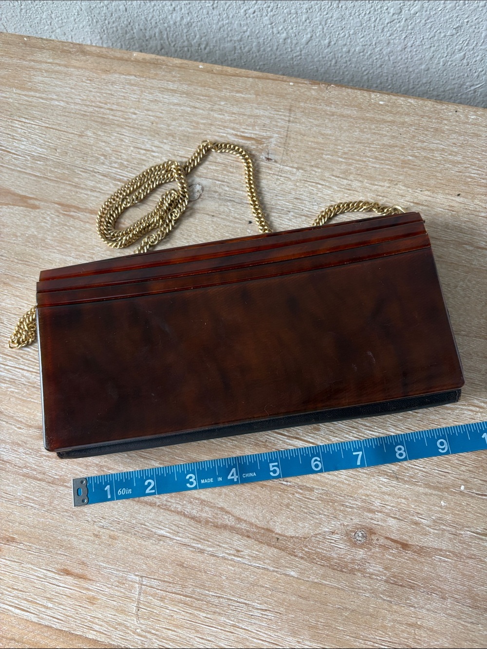 Vintage Italian Art Deco Tortoiseshell Lucite Clutch with Gold Chain - Picture 13 of 15
